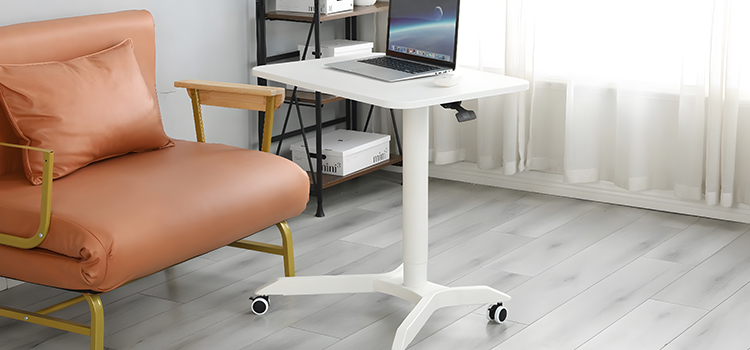 Altitudo Novifacta Desks